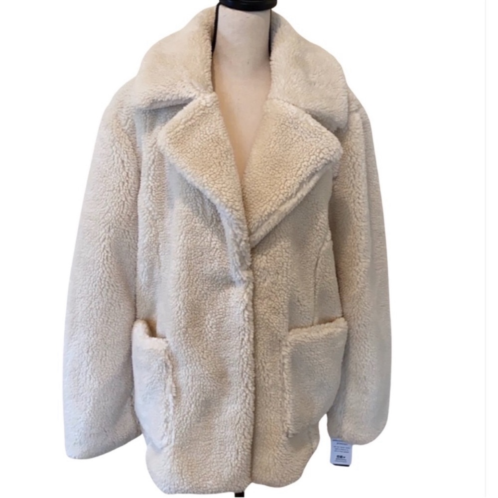 NWT- Sebby Teddy Faux Shearling Coat - Picture 2 of 3